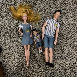 Vintage PREGNANT “Barbie,” her husband and son Doll Set with Striped Outfits